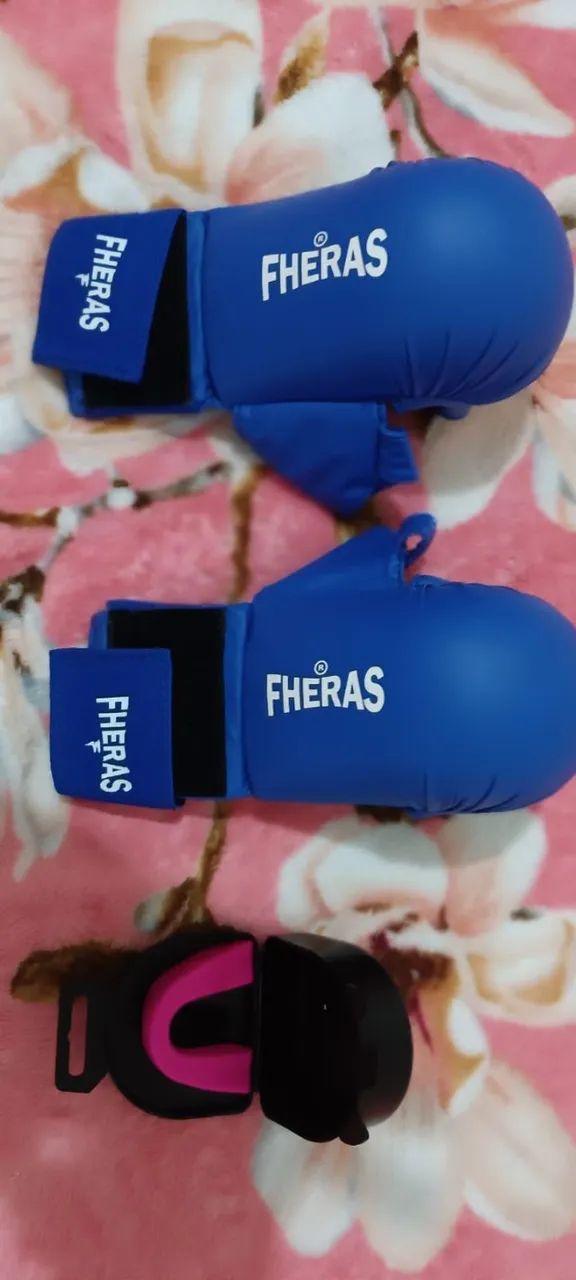 Luva karatê nova nunca usada