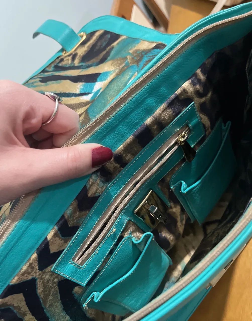 BOLSA DE COURO CARMEN STEFFENS - Foto 2