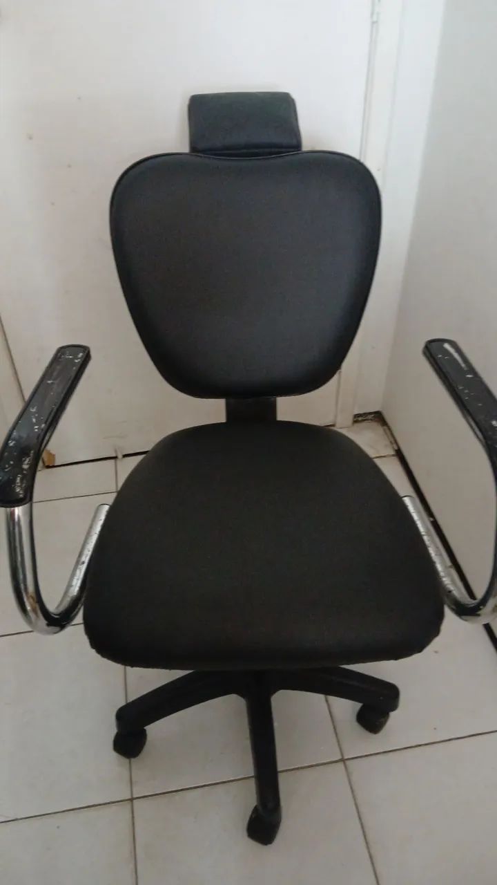 Cadeira pra salão Cabeleleiro/Design sobrancelha 