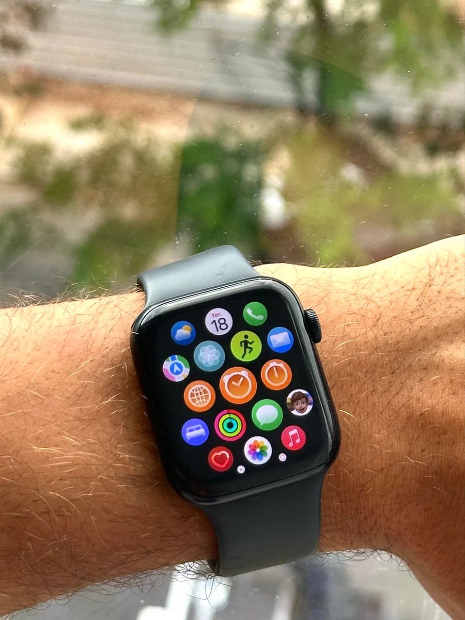 Apple Watch SE 2ºgen 44mm GPS - Foto 3