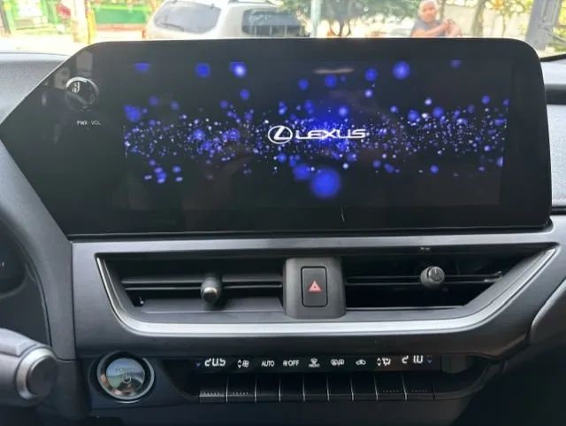 Lexus UX-300h 2.0 16V Aut. (Híbrido), foto 9 de 20