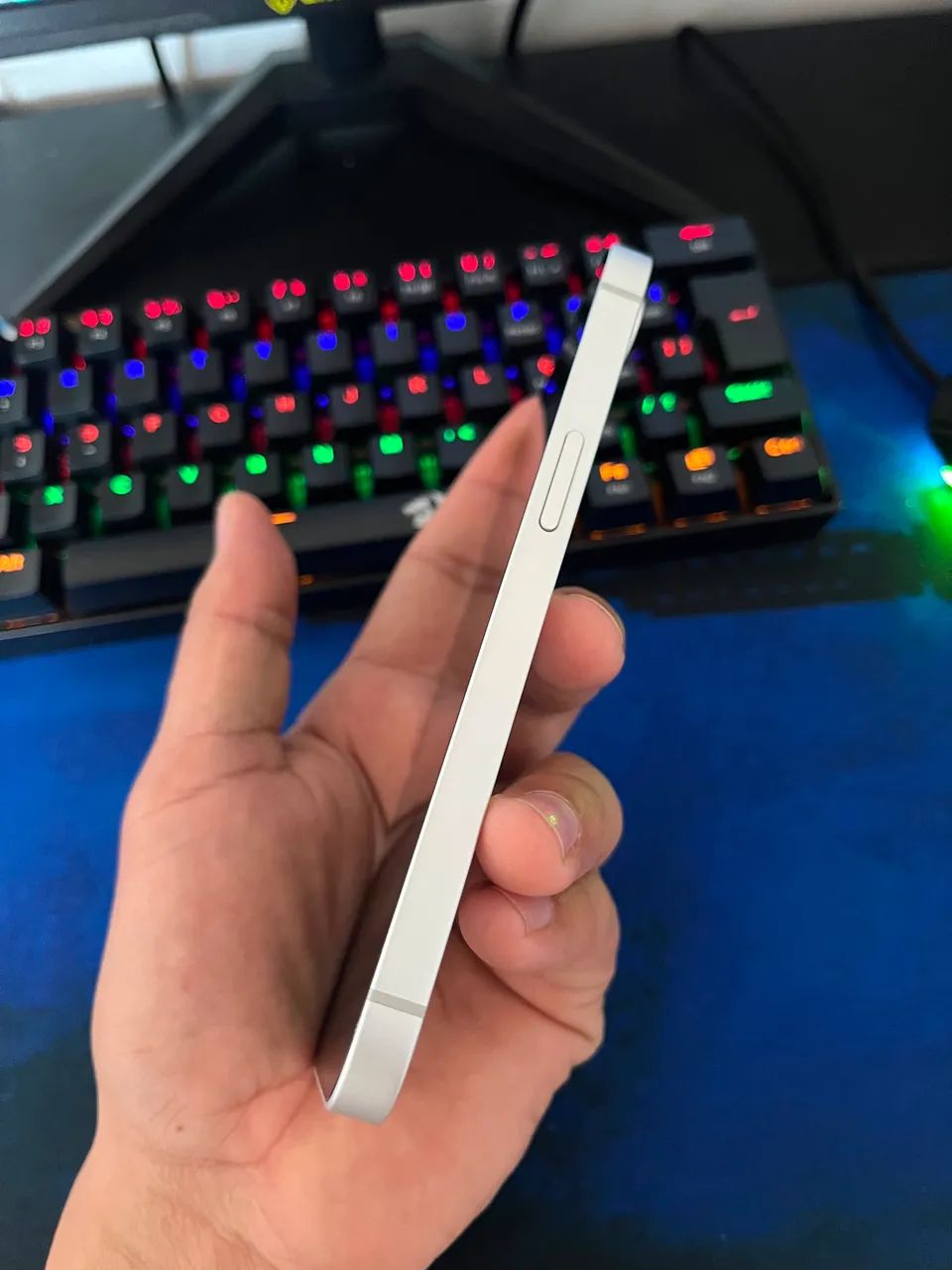 iPhone 16e - Foto 4