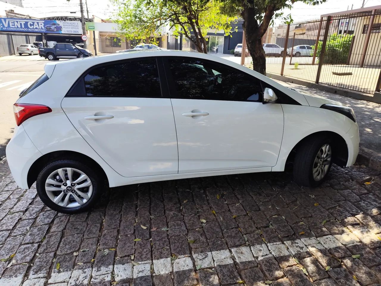Hyundai Hb20S HB20S Comfort Plus 1.0 TB Flex 12V Mec. 2017