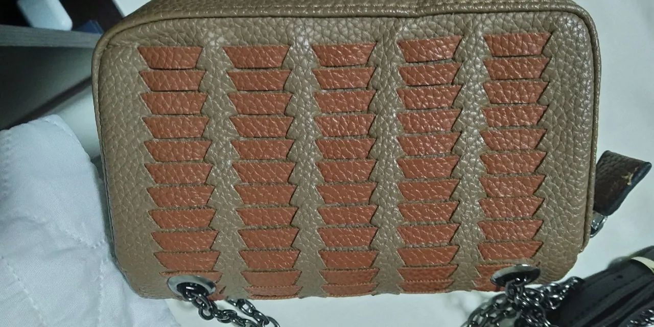 Bolsa feminina marrom com alça de corrente  - Foto 4