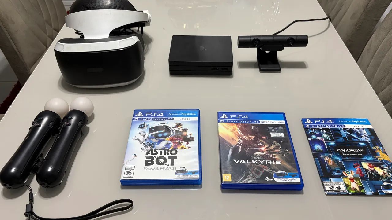 PSVR 1 v2 com caixa original, controles e jogos