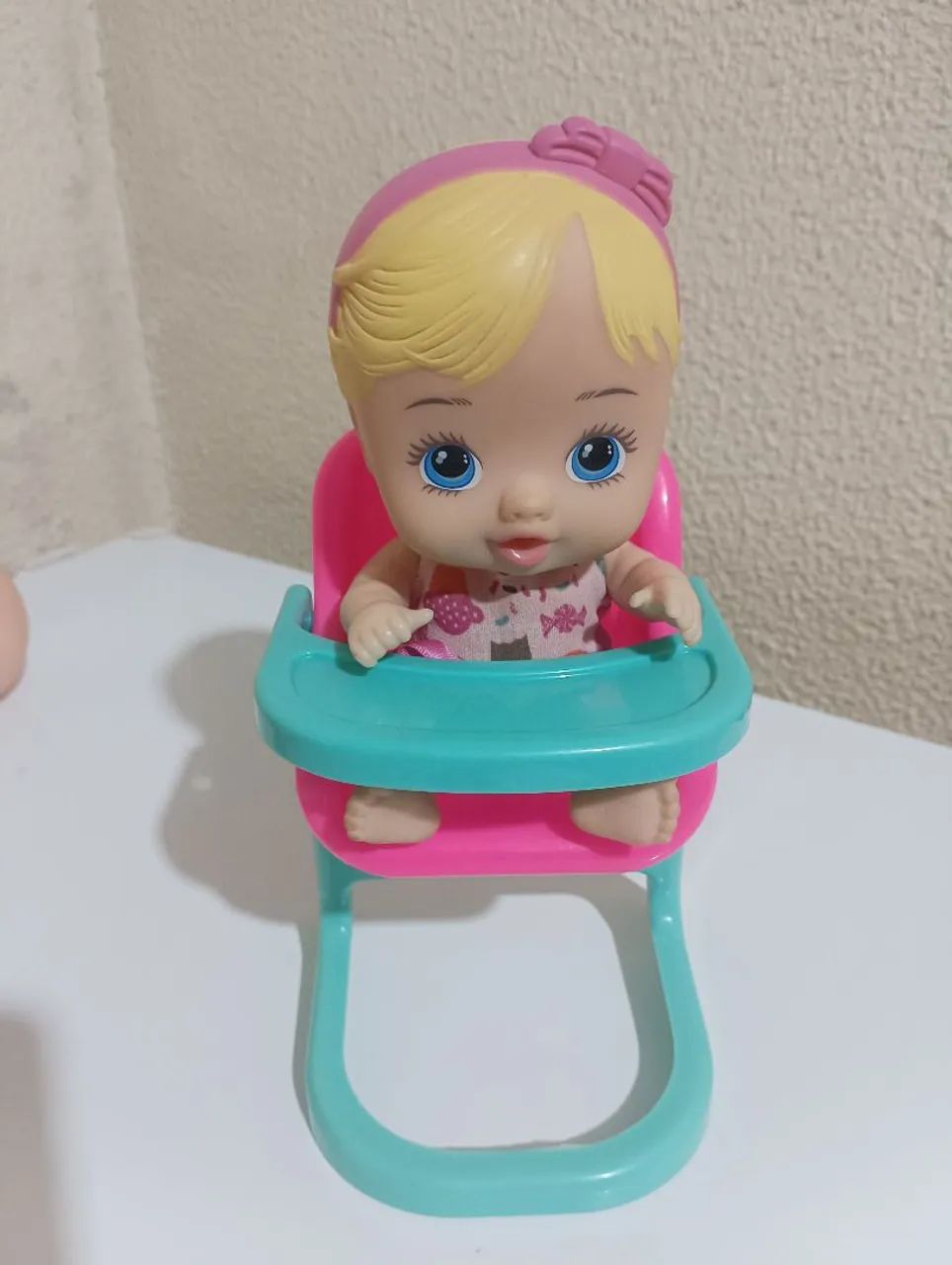 Boneca little Dolls 