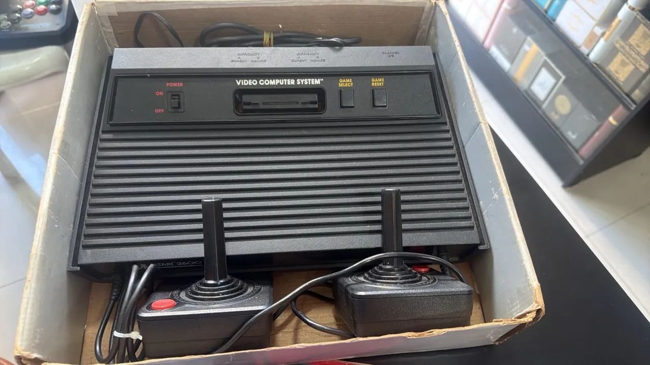 Atari 2600 na caixa já no Av  - Foto 5