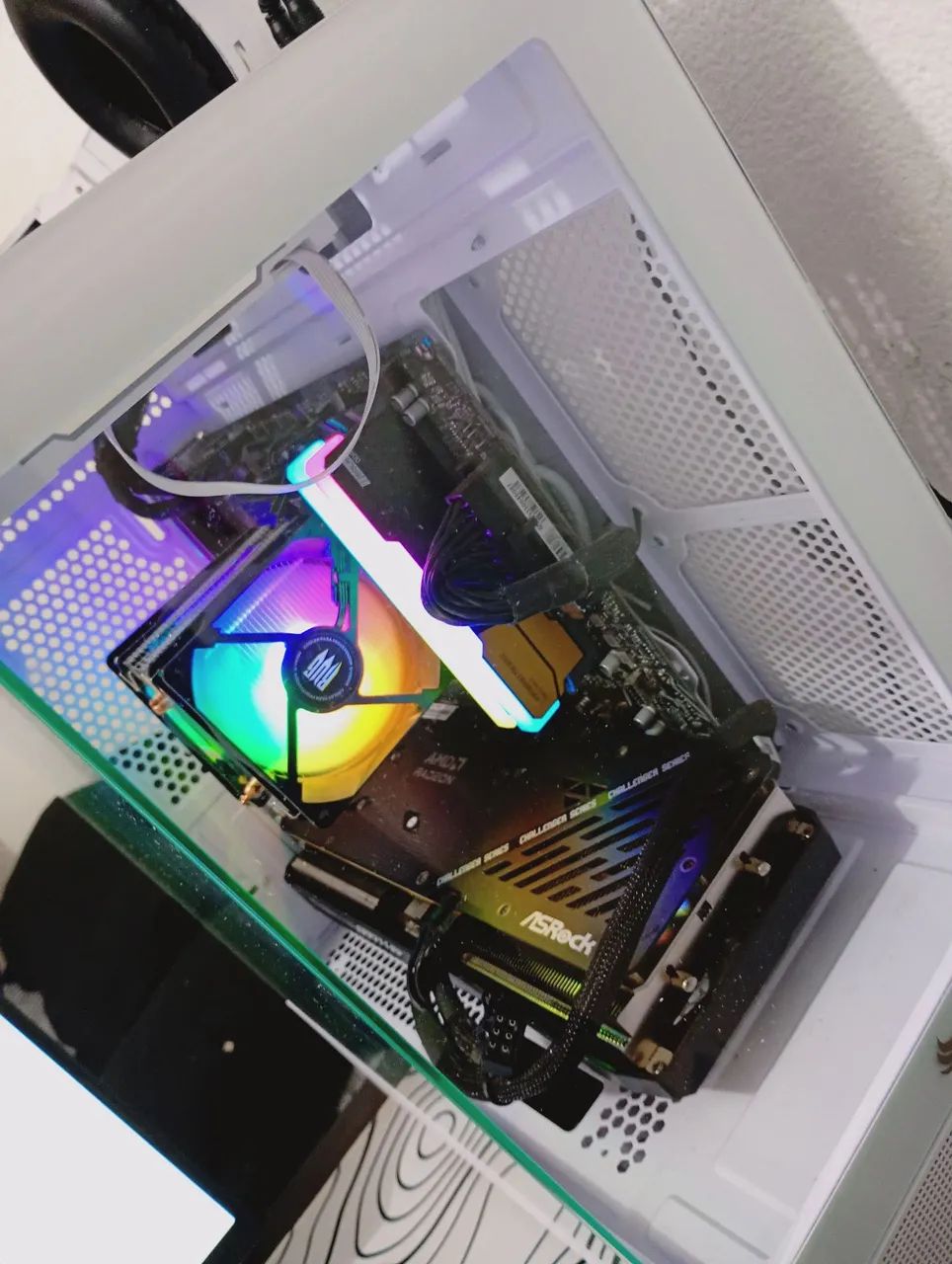 PC GAMER COMPLETO, MONITOR, PERIFERICOS, CADEIRA E MESA! - Foto 2