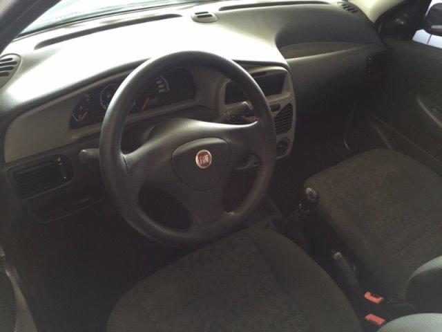 Fiat Palio Celebration 4p 1.0 Prata - Foto 2
