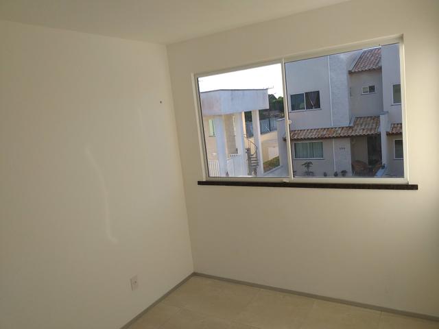 Linda casa em condomínio com ótima localização - Foto 12
