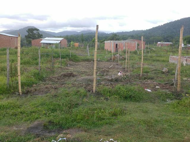Terreno ( Fundo da creche em construção , com quatorze topo de laje feitas) - Foto 9