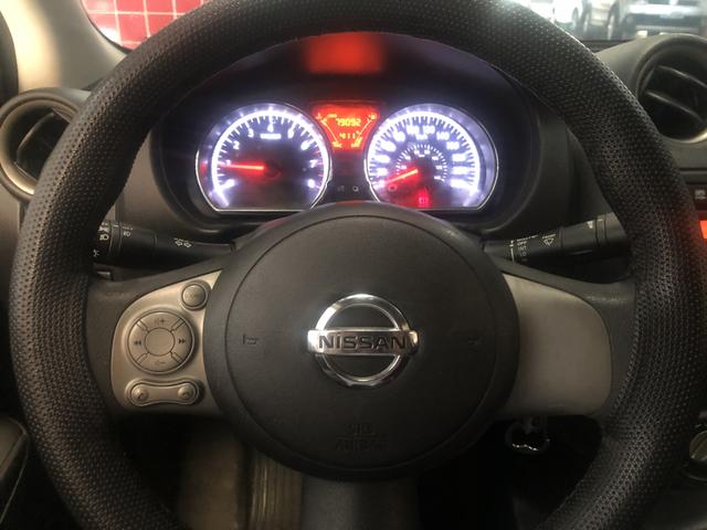 Nissan Versa SL 1.6 2014 - Foto 6