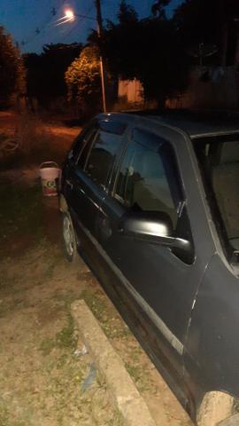 Vendo Esse gol 1.0 BASICO carro bem conservado tanto a lata quanto o motor - Foto 3