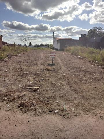 Vendo terreno medindo 7x20 todo plano