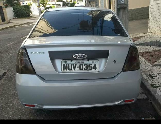 Fiesta Sedan 2011 com GNV