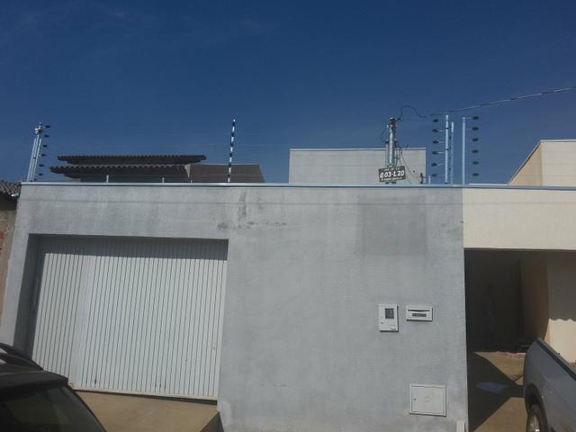 Vende ou aluga se casa parque Brasília * zap
