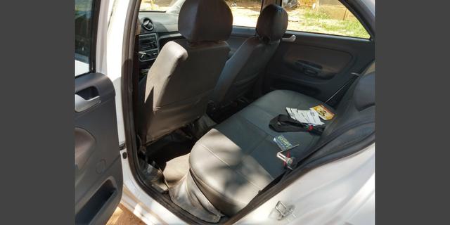 Voyage barato carro ,único dono novo muito bom pra Uber - Foto 8