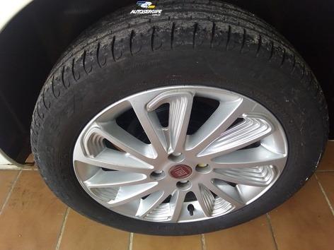 Fiat Punto 1.6 Essence manual 2017 - Foto 4