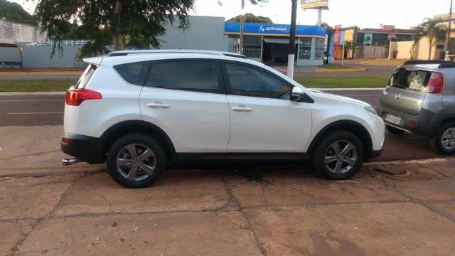 Vendo ou troco Toyota Rav4