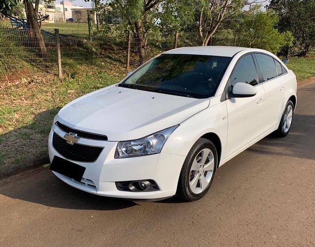 CHEVROLET CRUZE AUTOMÁTICO 1.8 COMPLETO! ACEITO TROCA E FINANCIO!