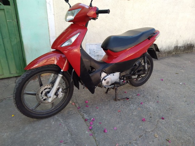 VENDE MOTO BIZ
