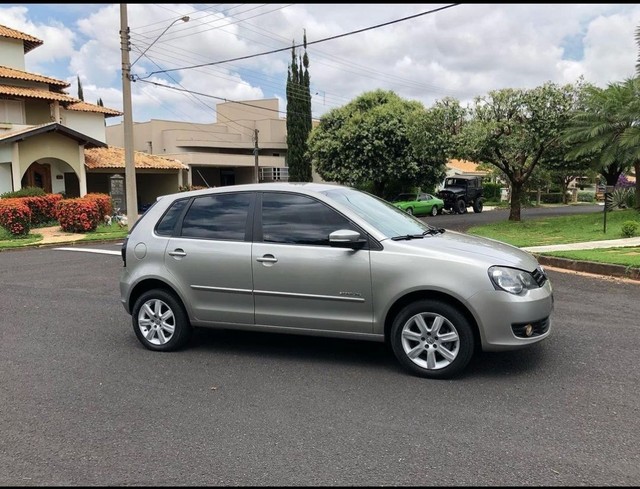 olx cross polo