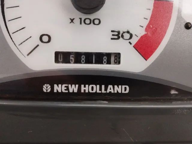 Retro New Holland B95B 4x4 , gabinada 