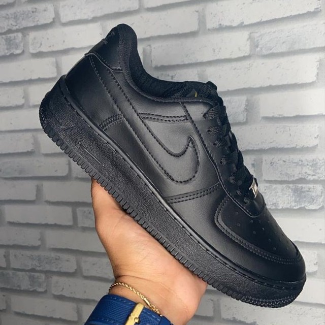 Tênis Preto Airforce de altissima qualidade a pronta entrega ( Frete Grátis )
