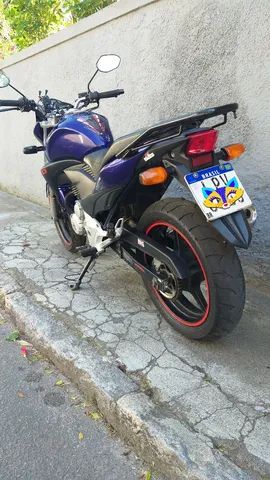 CB 300 Ano 2011