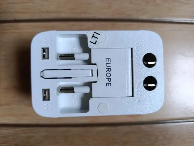 Adaptador universal branco. Modelo Tomada de 3 pinos. - Foto 5