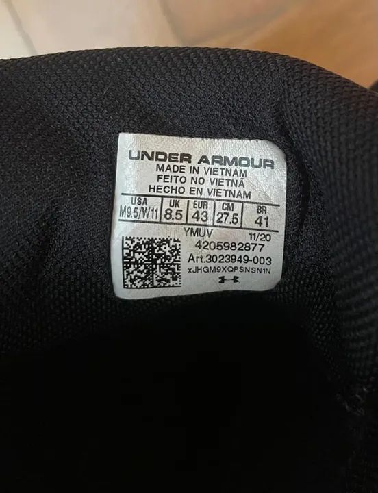 tenis under armour 41 veste 40 - Foto 5
