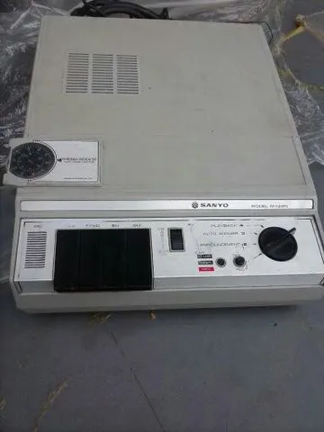 Secretaria eletrônica sanyo antiga