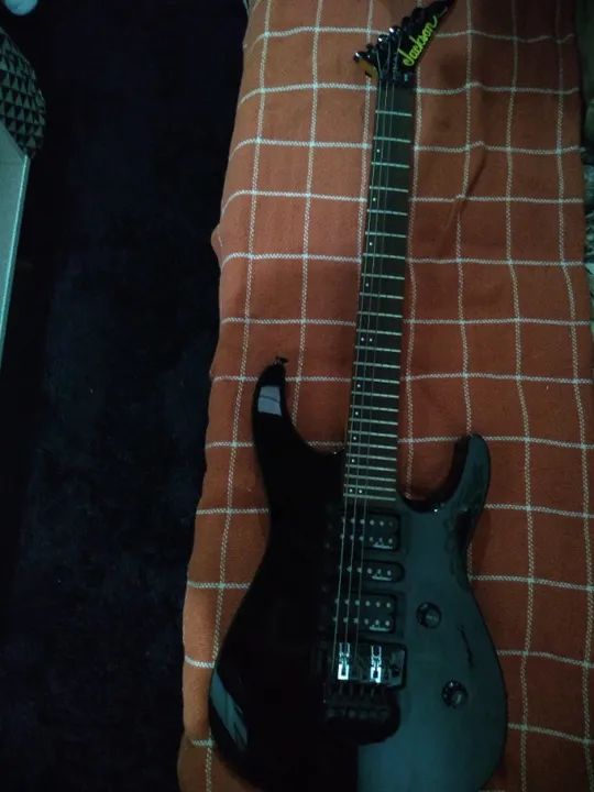 Guitarra Jackson JDR japonesa 1994 original valor  3.500 e uma epiphone les paul $ 3.5000 - Foto 4