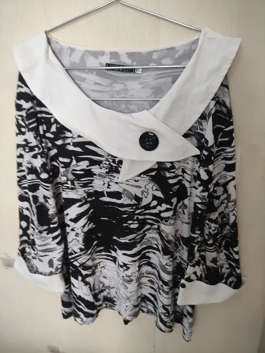 Flor-cor blusa Tam E1 40,00