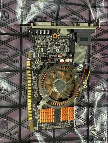 Placa de Vídeo GeForce GT520 1GB