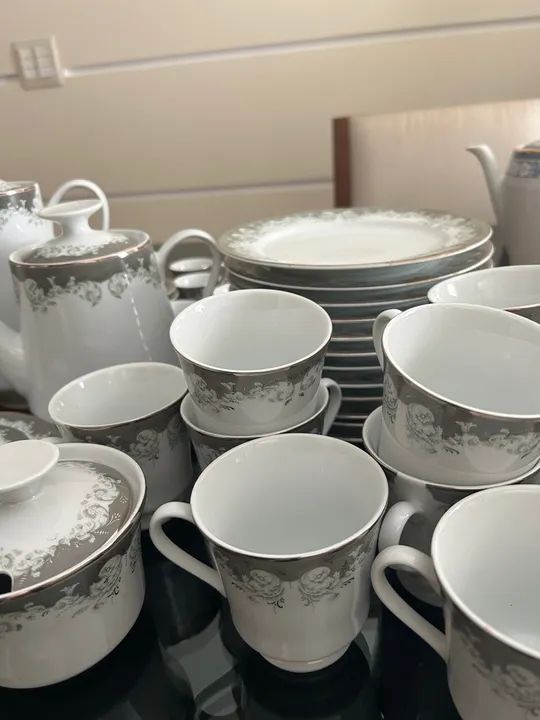 Jogo de Chá e Café em Porcelana - Foto 3