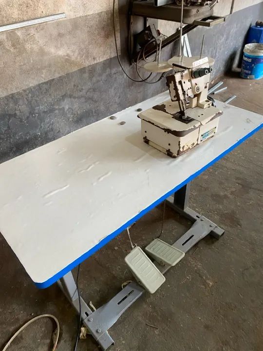 Máquina de costura galoneira bracob com motor  - Foto 2