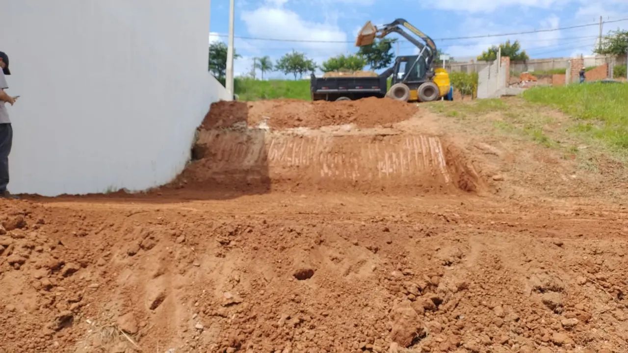 Serviço de terraplanagem - Foto 4