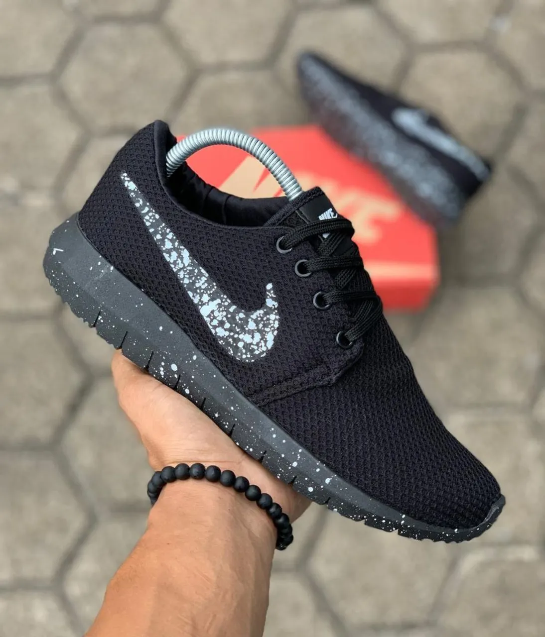 Tênis Nike Roshe Run Preto com Detalhes