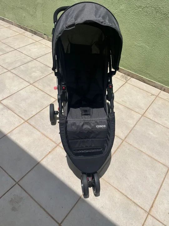 Carrinho de bebê Cosco - Preto - Usado - Foto 4