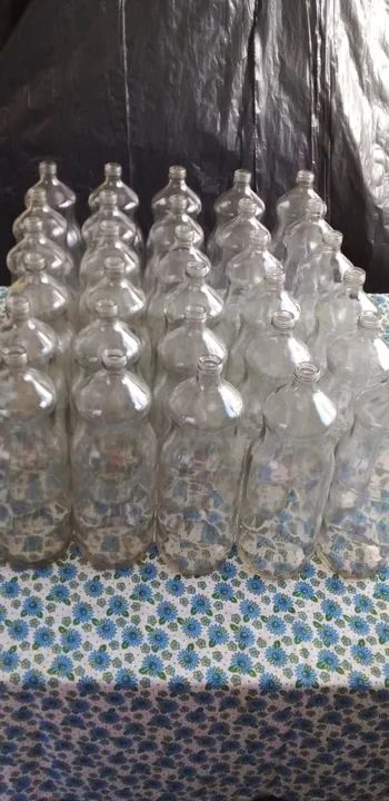 Garrafas brancas de 1,5 litros para artesanato. - Foto 3
