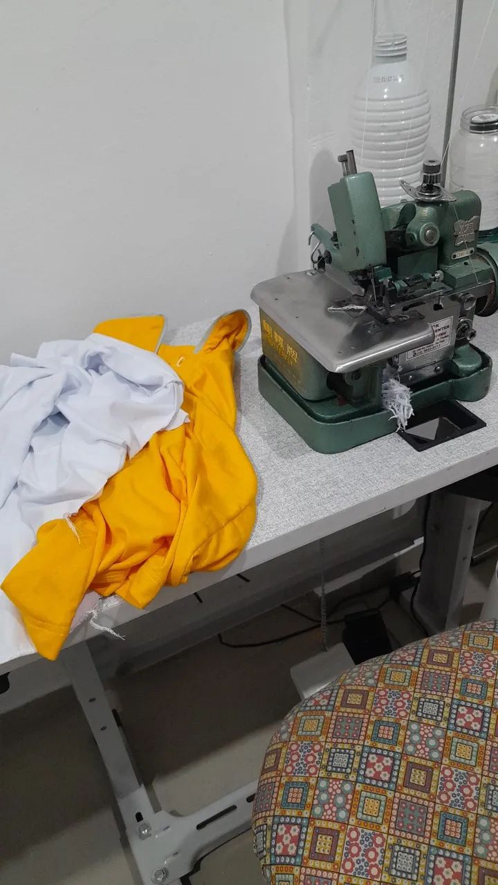 Trabalho com confecção de uniformes64313444839554120
