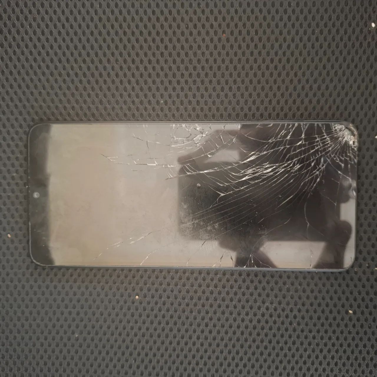 Para retirada de peças ou troca a tela 