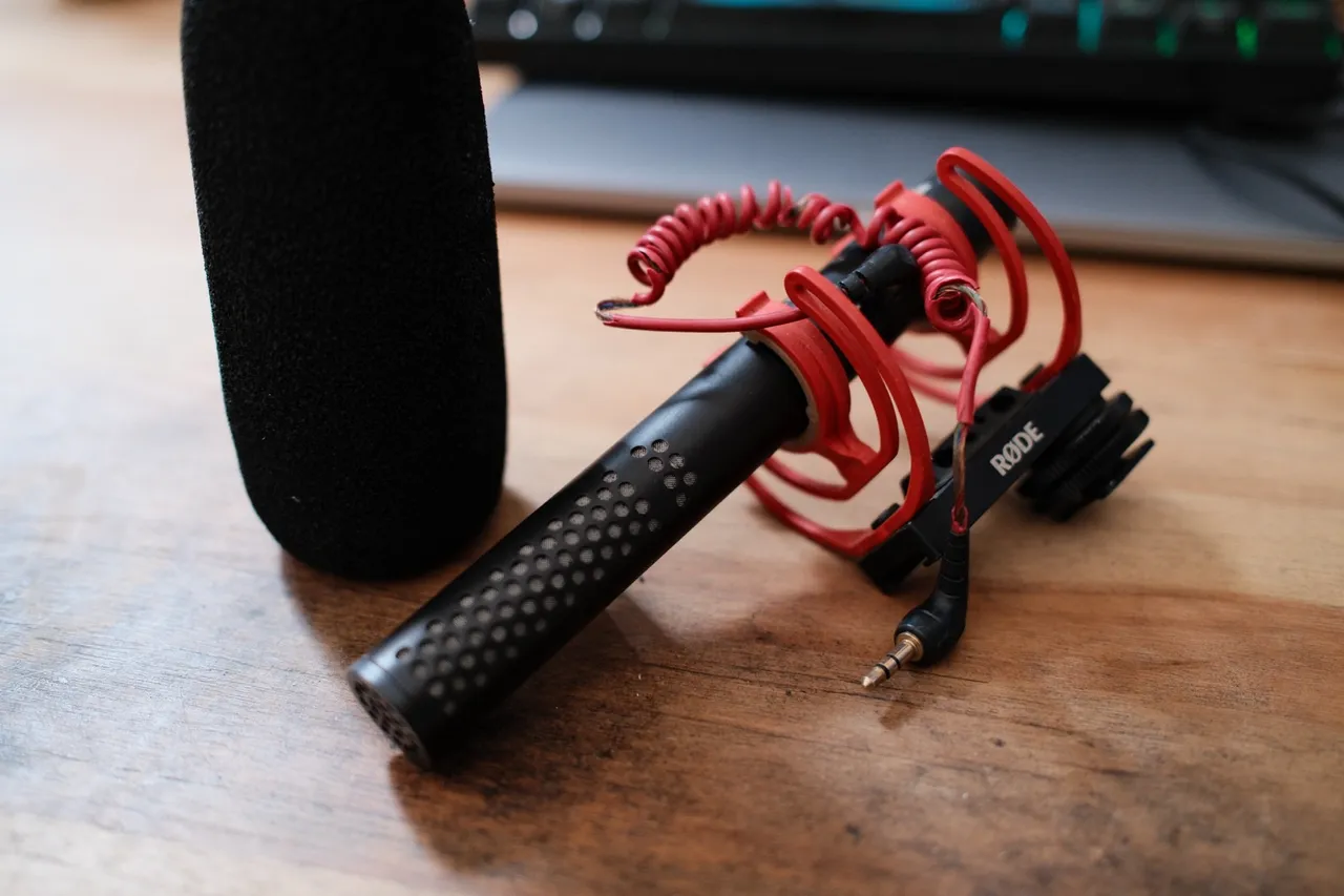 Microfone RØDE NTG para Gravação