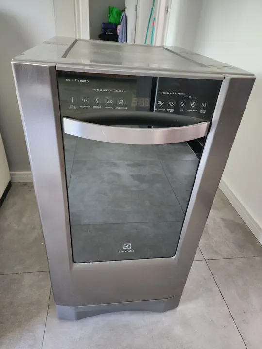 Lava-louças Electrolux 12 serviços