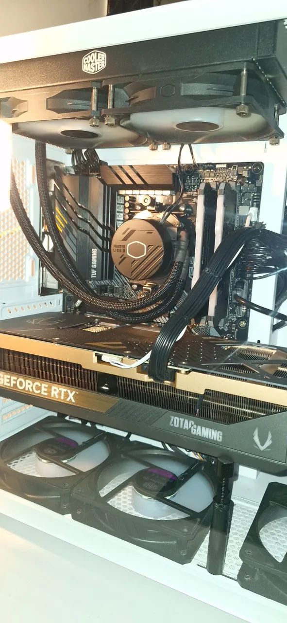 Placa De Video Zotac Geforce Rtx 5080 Solid Oc 16gb Gddr7