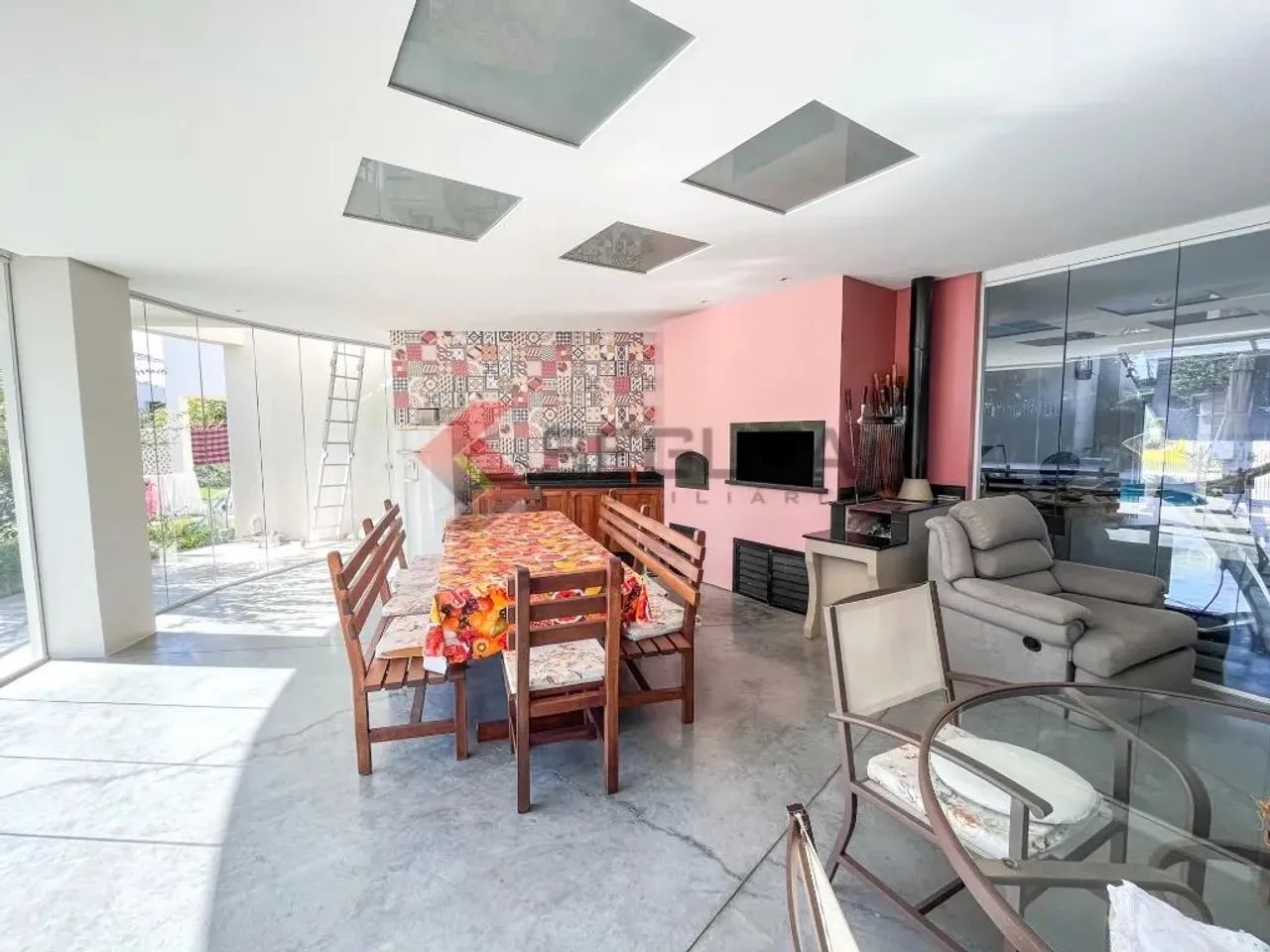 Sobrado com 3 dormitórios, sendo 1 com suíte e sacada - São José / Canoas - Foto 12