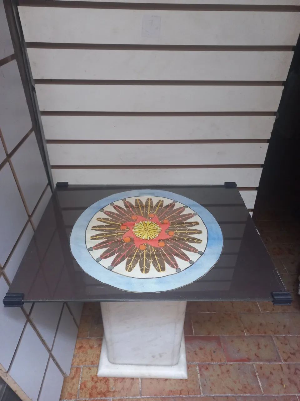 Mesa de centro pé de mármore tampo vidro  - Foto 4