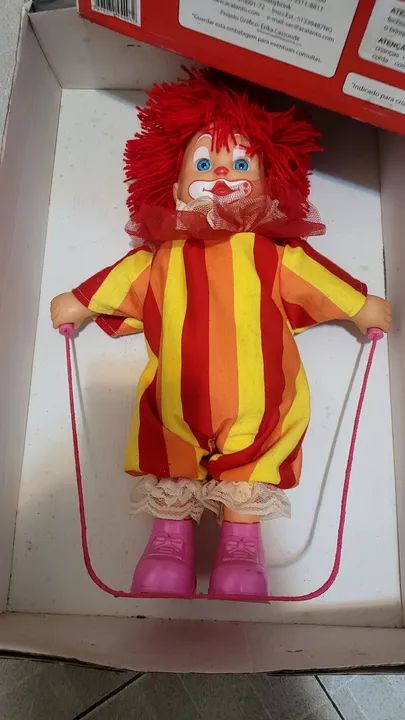 Palhaço que pula corda e canta - Foto 2