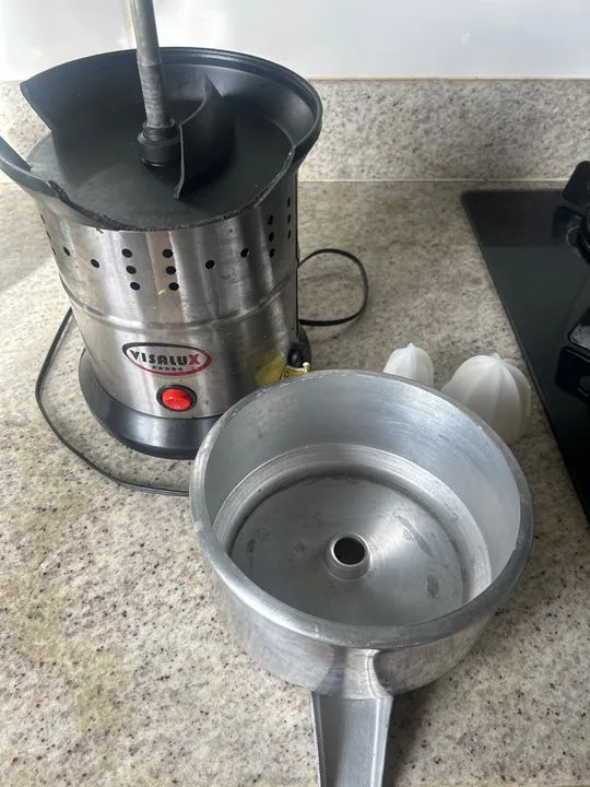 Vendo extrator de sucos 